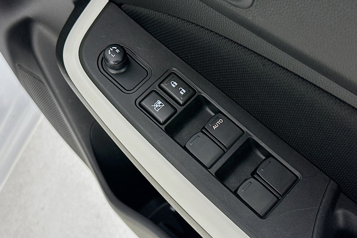 2023 Suzuki SWIFT GL NAVI AZ SERIES II