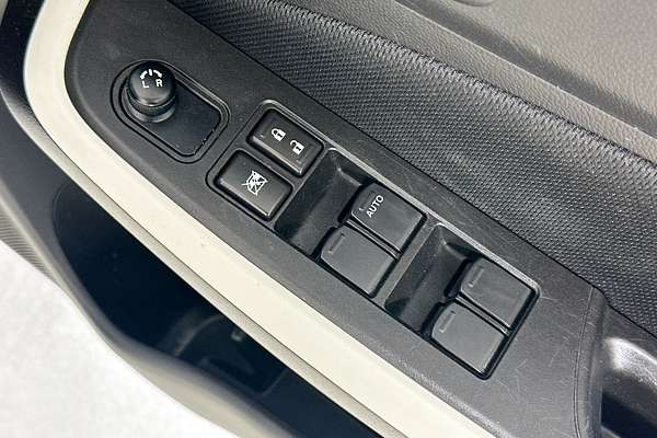 2023 Suzuki SWIFT GL NAVI AZ SERIES II