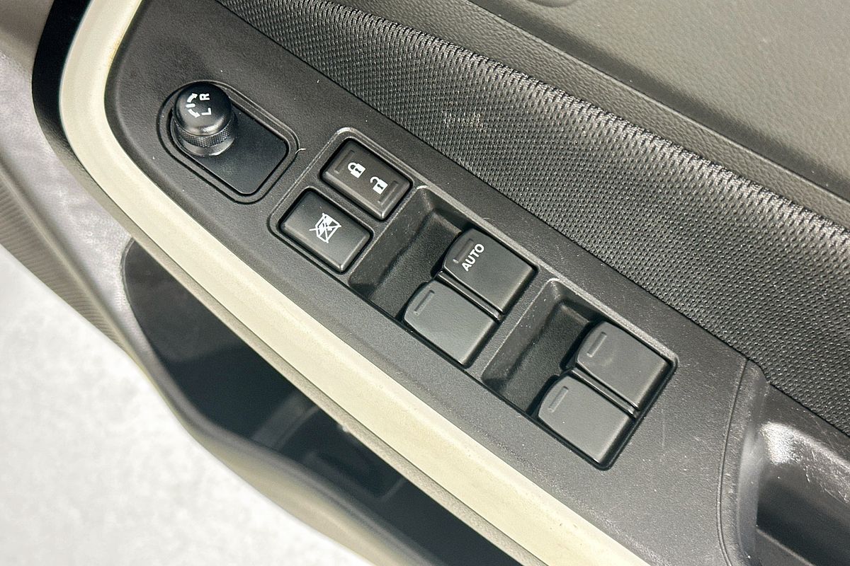 2023 Suzuki SWIFT GL NAVI AZ SERIES II