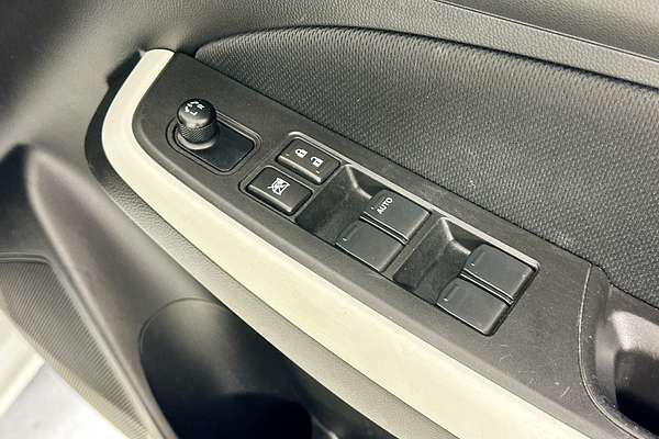 2023 Suzuki SWIFT GL NAVI AZ SERIES II