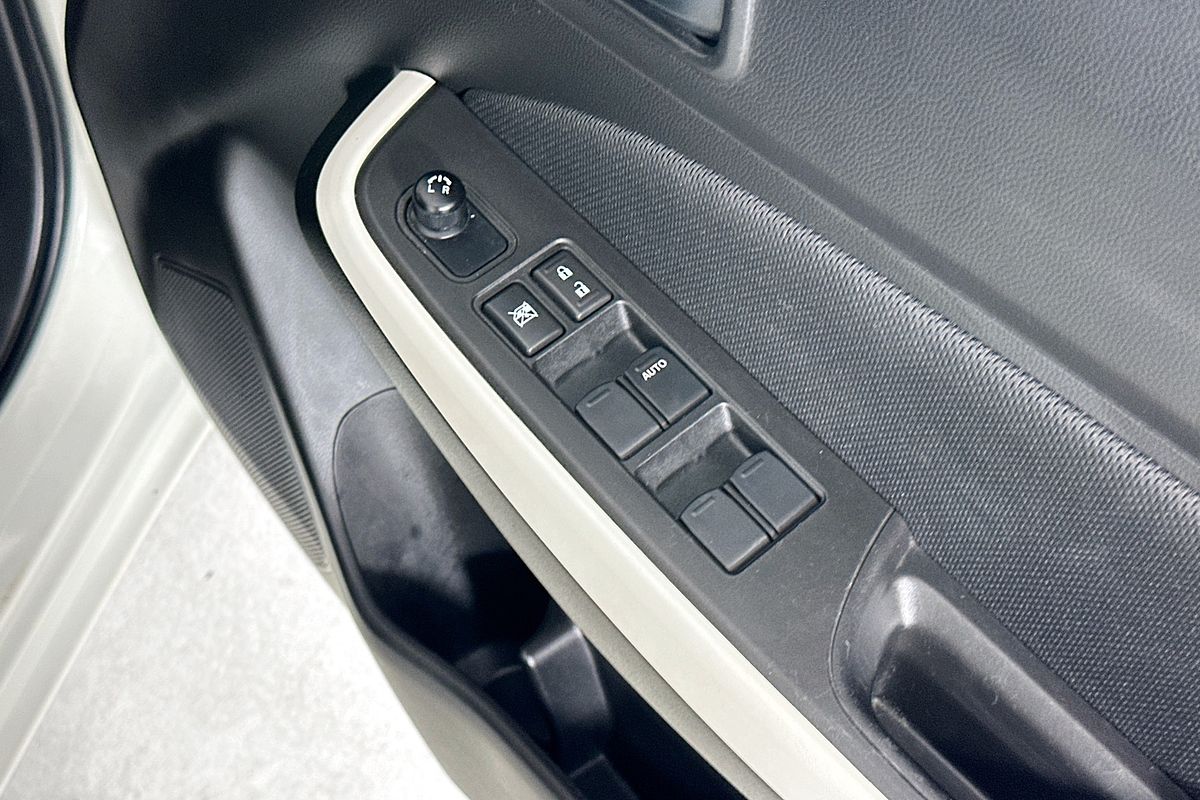 2023 Suzuki SWIFT GL NAVI AZ SERIES II