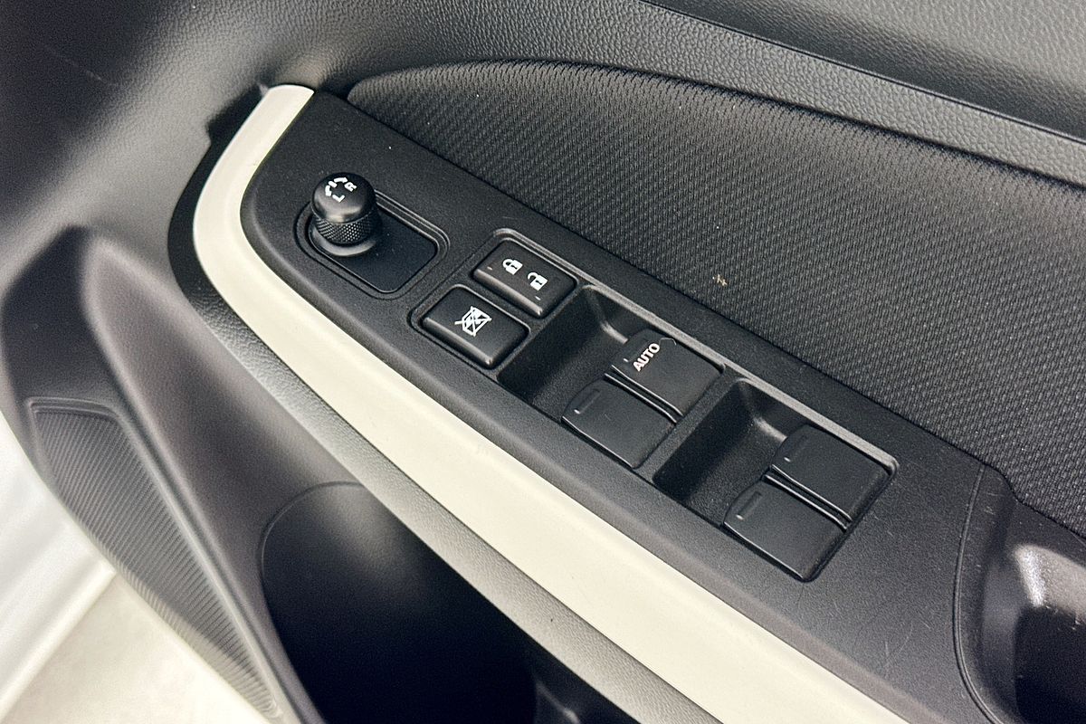 2023 Suzuki SWIFT GL NAVI AZ SERIES II