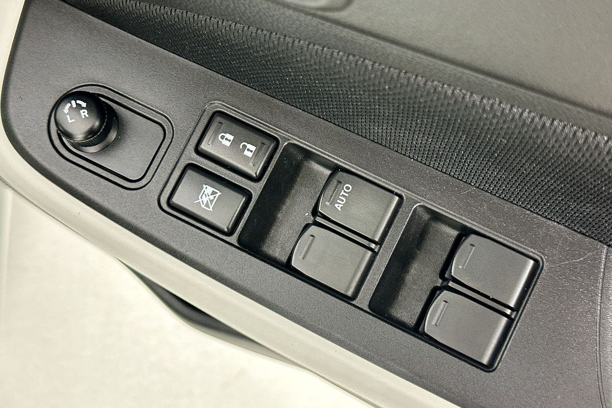 2023 Suzuki SWIFT GL NAVI AZ SERIES II