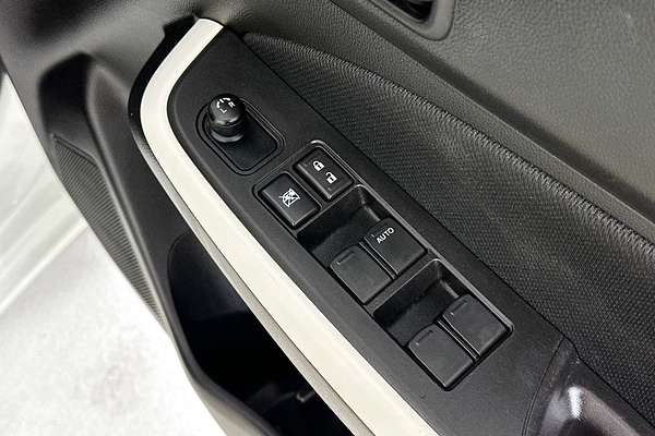 2023 Suzuki SWIFT GL NAVI AZ SERIES II