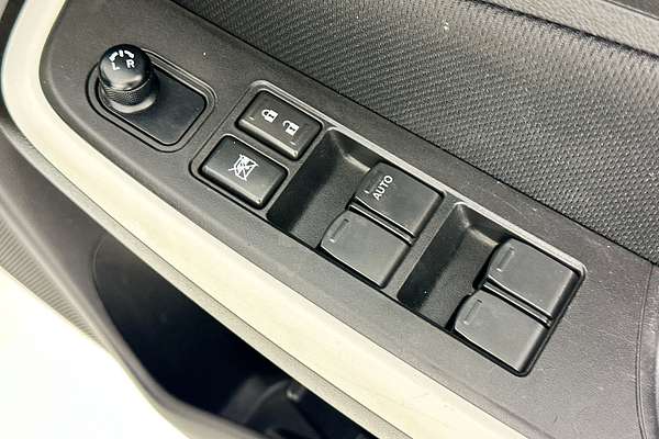 2023 Suzuki SWIFT GL NAVI AZ SERIES II