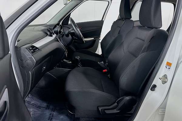 2023 Suzuki SWIFT GL NAVI AZ SERIES II