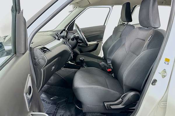 2023 Suzuki SWIFT GL NAVI AZ SERIES II