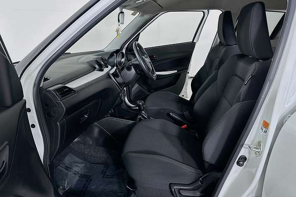 2020 Suzuki SWIFT GL NAVI AZ SERIES II