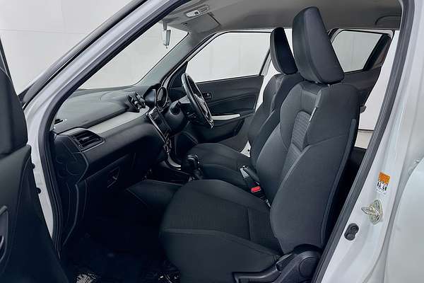 2023 Suzuki SWIFT GL NAVI AZ SERIES II