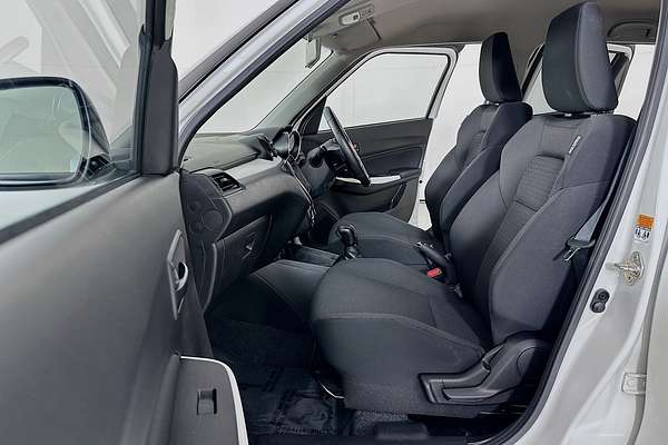 2023 Suzuki SWIFT GL NAVI AZ SERIES II