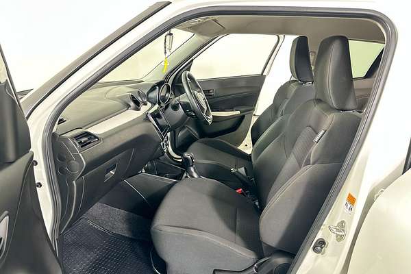 2020 Suzuki SWIFT GL NAVI AZ SERIES II