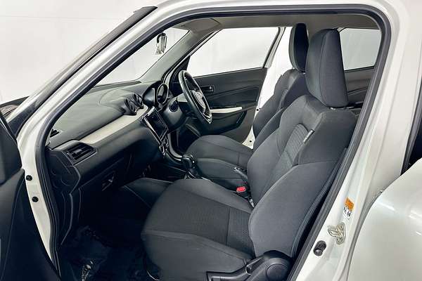 2023 Suzuki SWIFT GL NAVI AZ SERIES II