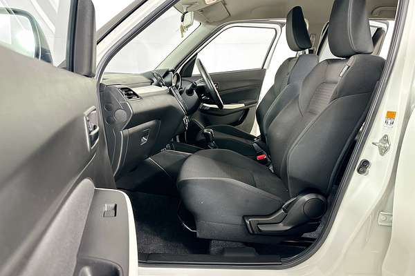 2023 Suzuki SWIFT GL NAVI AZ SERIES II