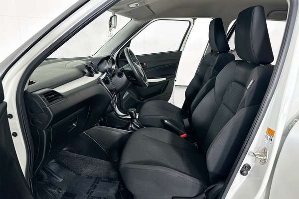 2023 Suzuki SWIFT GL NAVI AZ SERIES II