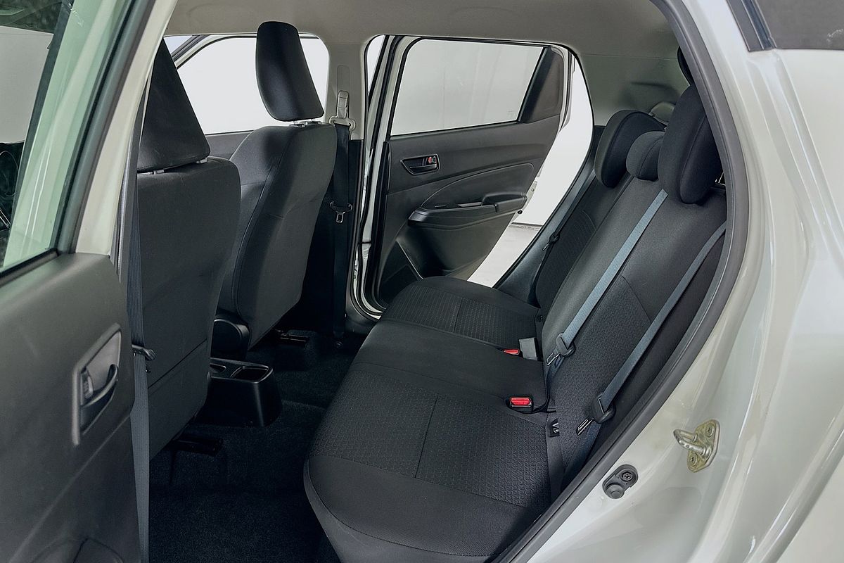 2020 Suzuki SWIFT GL NAVI AZ SERIES II