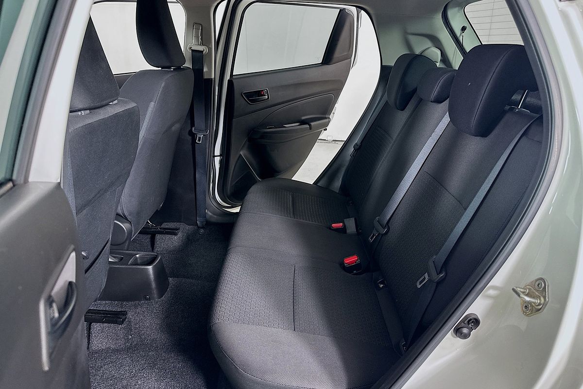 2023 Suzuki SWIFT GL NAVI AZ SERIES II