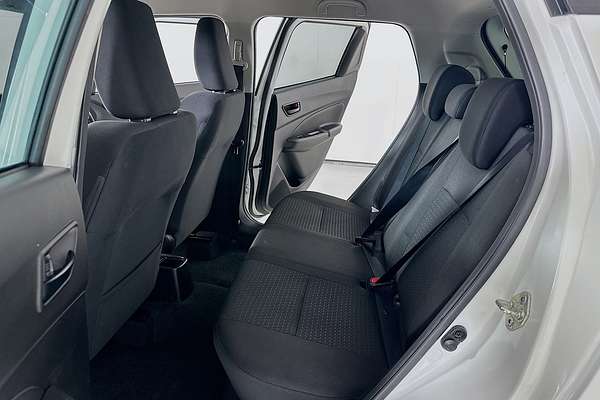 2023 Suzuki SWIFT GL NAVI AZ SERIES II