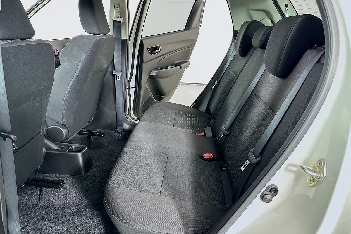 2023 Suzuki SWIFT GL NAVI AZ SERIES II