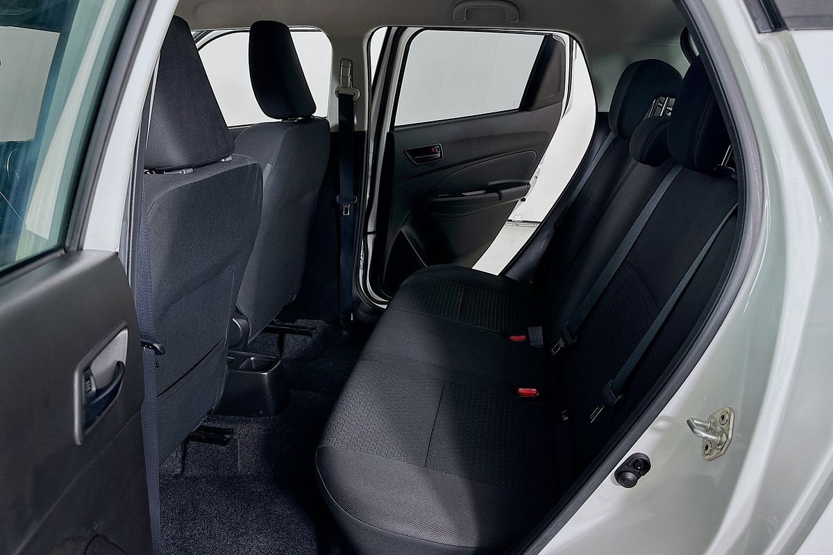 2023 Suzuki SWIFT GL NAVI AZ SERIES II