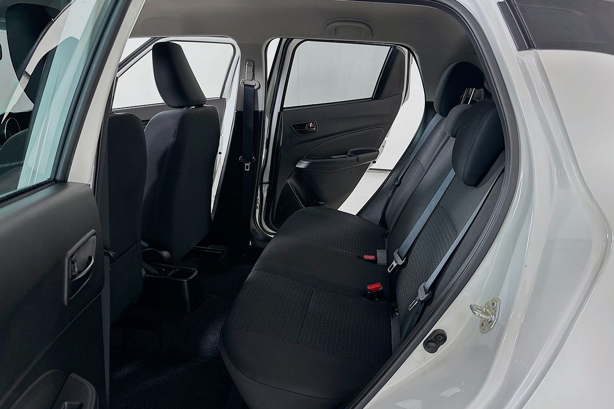 2023 Suzuki SWIFT GL NAVI AZ SERIES II