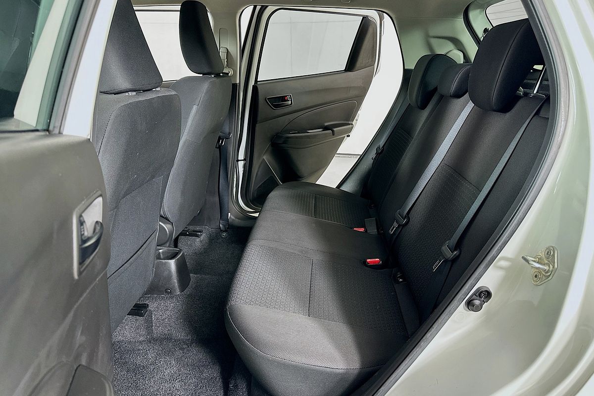 2023 Suzuki SWIFT GL NAVI AZ SERIES II