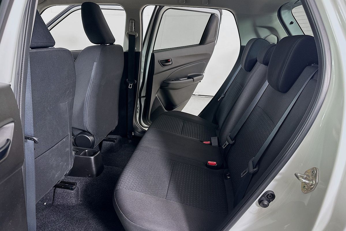 2022 Suzuki SWIFT GL NAVI AZ SERIES II