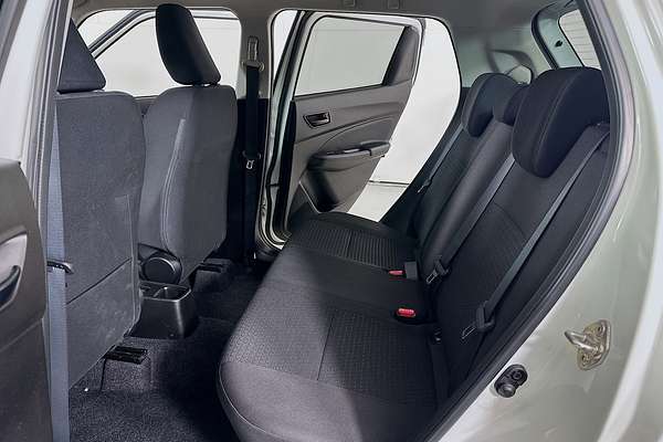 2022 Suzuki SWIFT GL NAVI AZ SERIES II