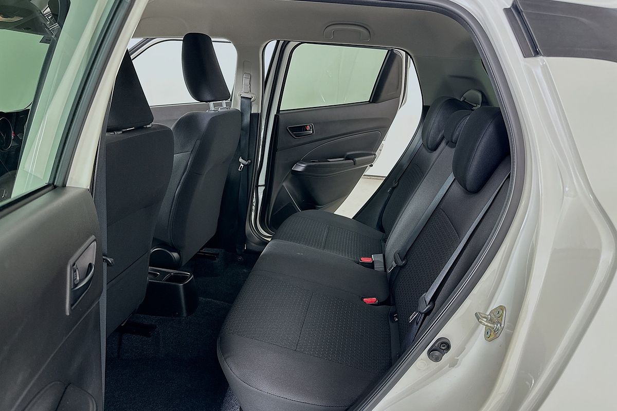 2022 Suzuki SWIFT GL NAVI PLUS AZ SERIES II