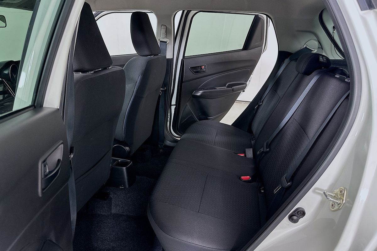 2020 Suzuki SWIFT GL NAVI AZ SERIES II