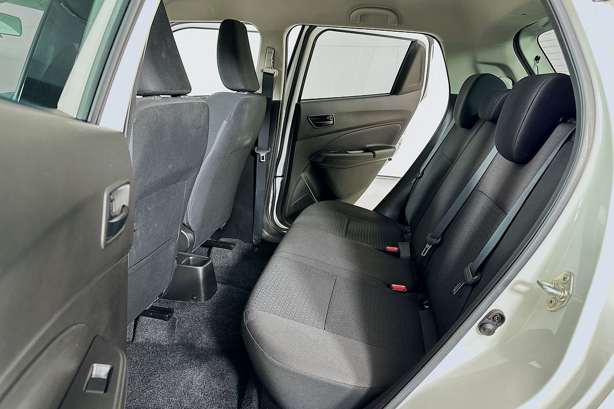 2023 Suzuki SWIFT GL NAVI AZ SERIES II