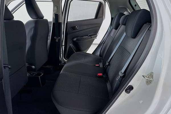 2023 Suzuki SWIFT GL NAVI AZ SERIES II