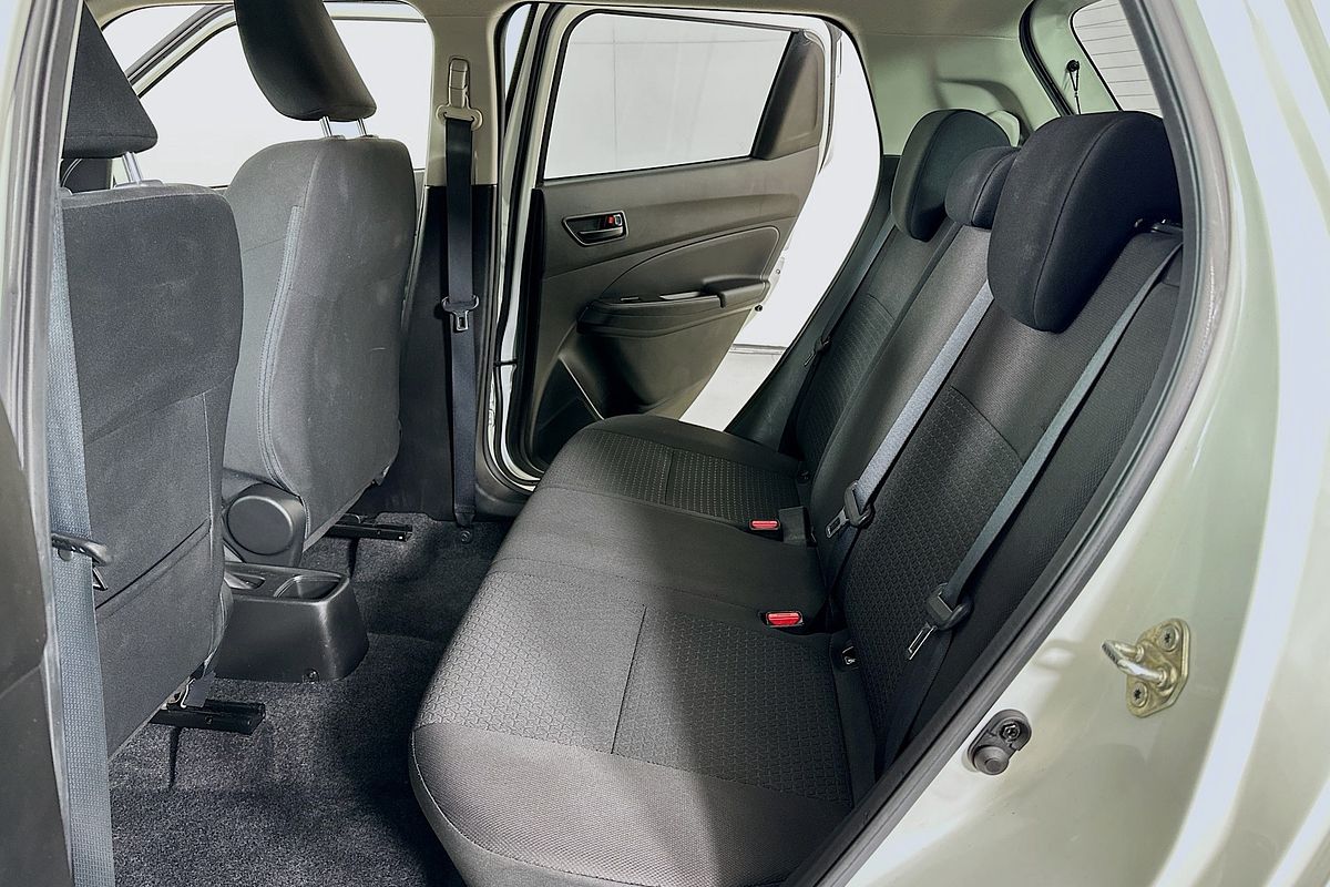 2023 Suzuki SWIFT GL NAVI AZ SERIES II
