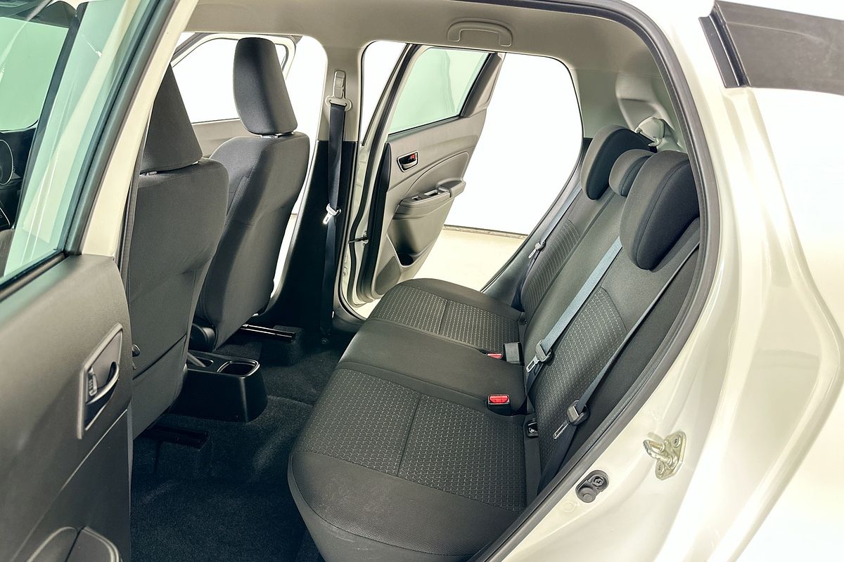 2023 Suzuki SWIFT GL NAVI AZ SERIES II