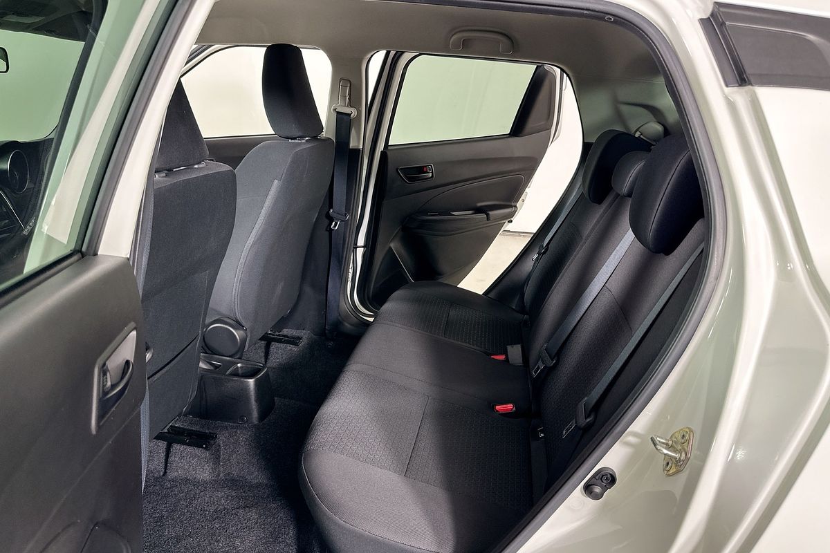 2023 Suzuki SWIFT GL NAVI AZ SERIES II