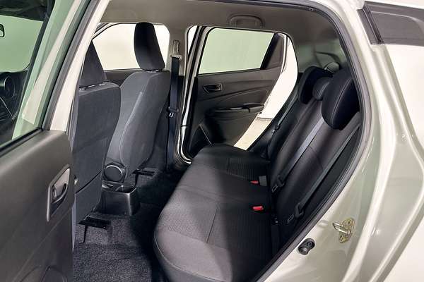 2023 Suzuki SWIFT GL NAVI AZ SERIES II