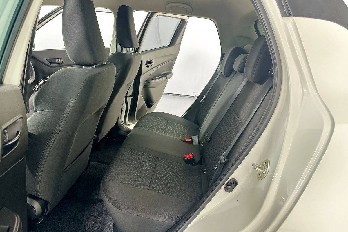 2023 Suzuki SWIFT GL NAVI AZ SERIES II