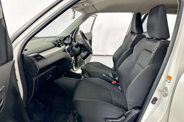 2023 Suzuki SWIFT GL NAVI AZ SERIES II