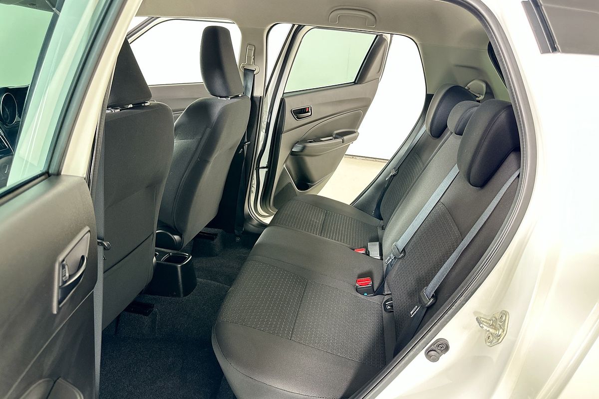 2023 Suzuki SWIFT GL NAVI AZ SERIES II