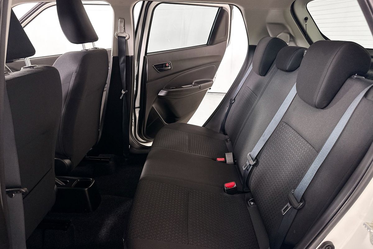 2023 Suzuki SWIFT GL NAVI AZ SERIES II