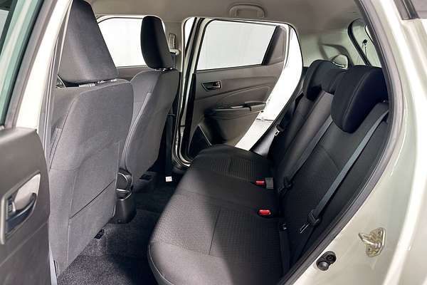 2023 Suzuki SWIFT GL NAVI AZ SERIES II