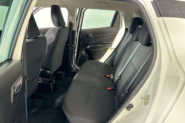 2023 Suzuki SWIFT GL NAVI AZ SERIES II