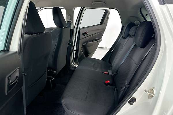 2023 Suzuki SWIFT GL NAVI AZ SERIES II