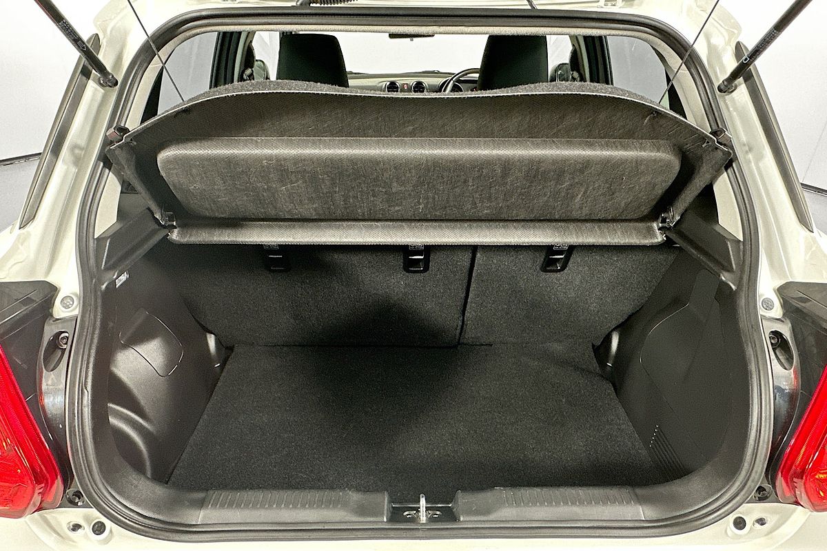 2023 Suzuki SWIFT GL NAVI AZ SERIES II