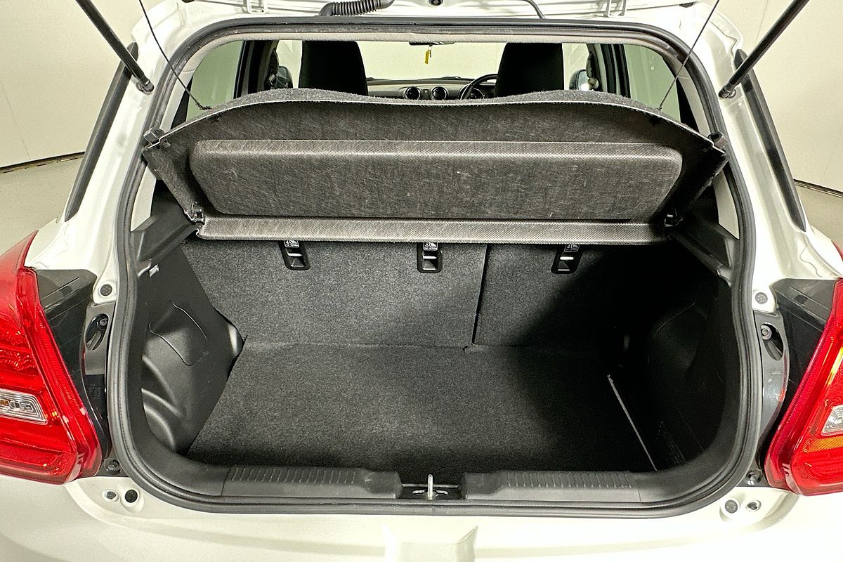 2020 Suzuki SWIFT GL NAVI AZ SERIES II