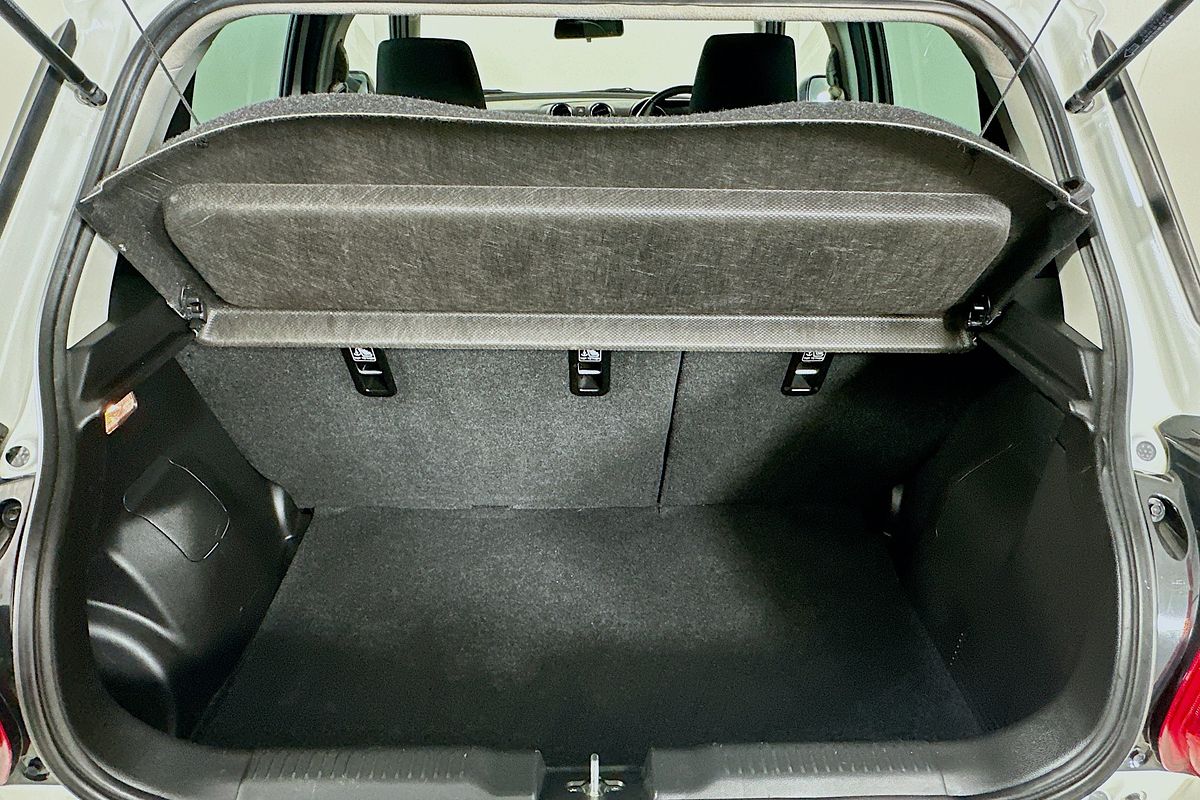 2023 Suzuki SWIFT GL NAVI AZ SERIES II