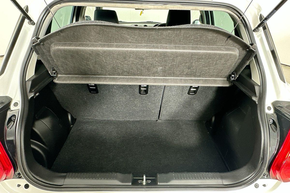 2023 Suzuki SWIFT GL NAVI AZ SERIES II
