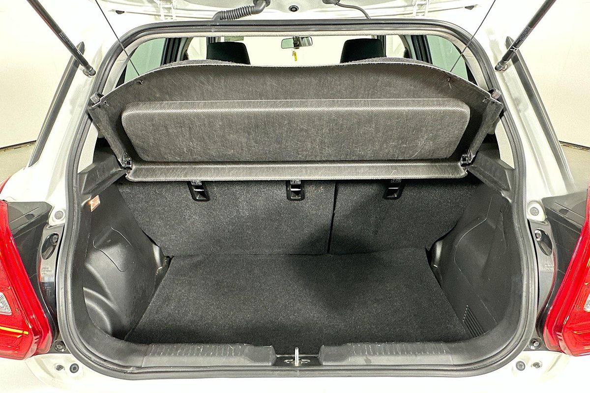 2023 Suzuki SWIFT GL NAVI AZ SERIES II