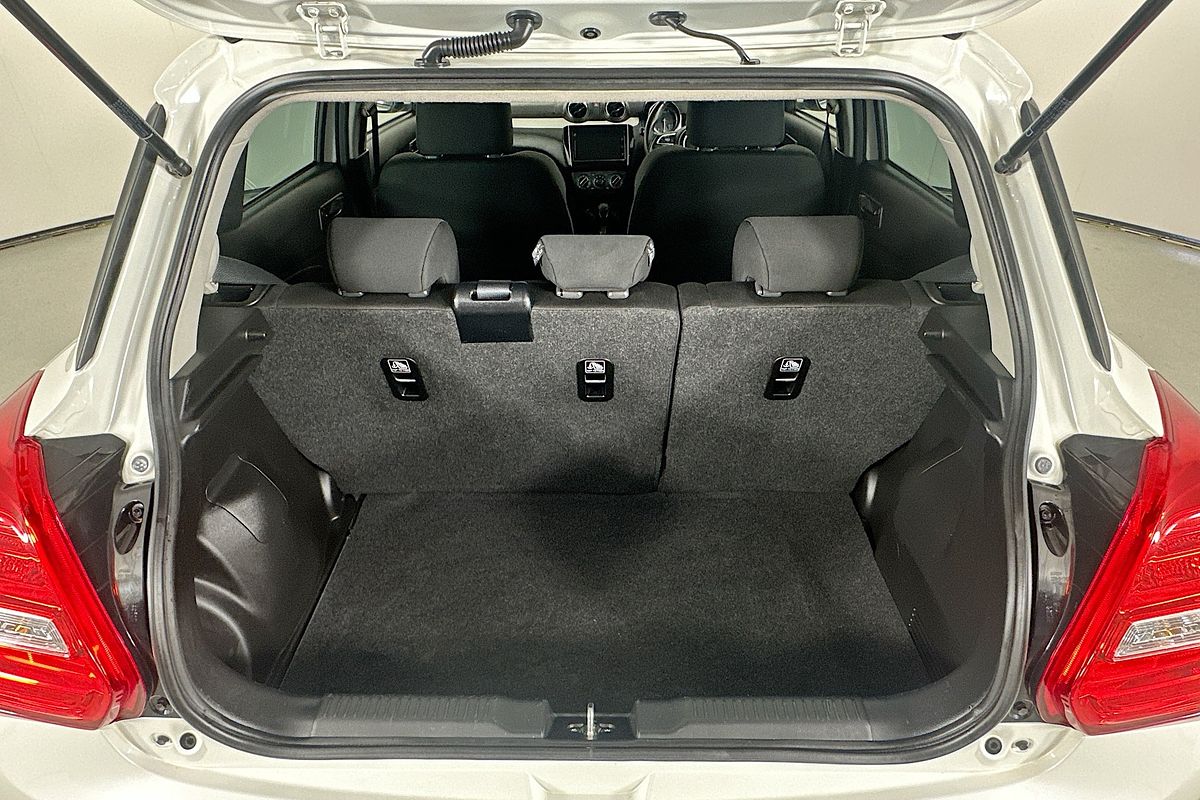2023 Suzuki SWIFT GL NAVI AZ SERIES II