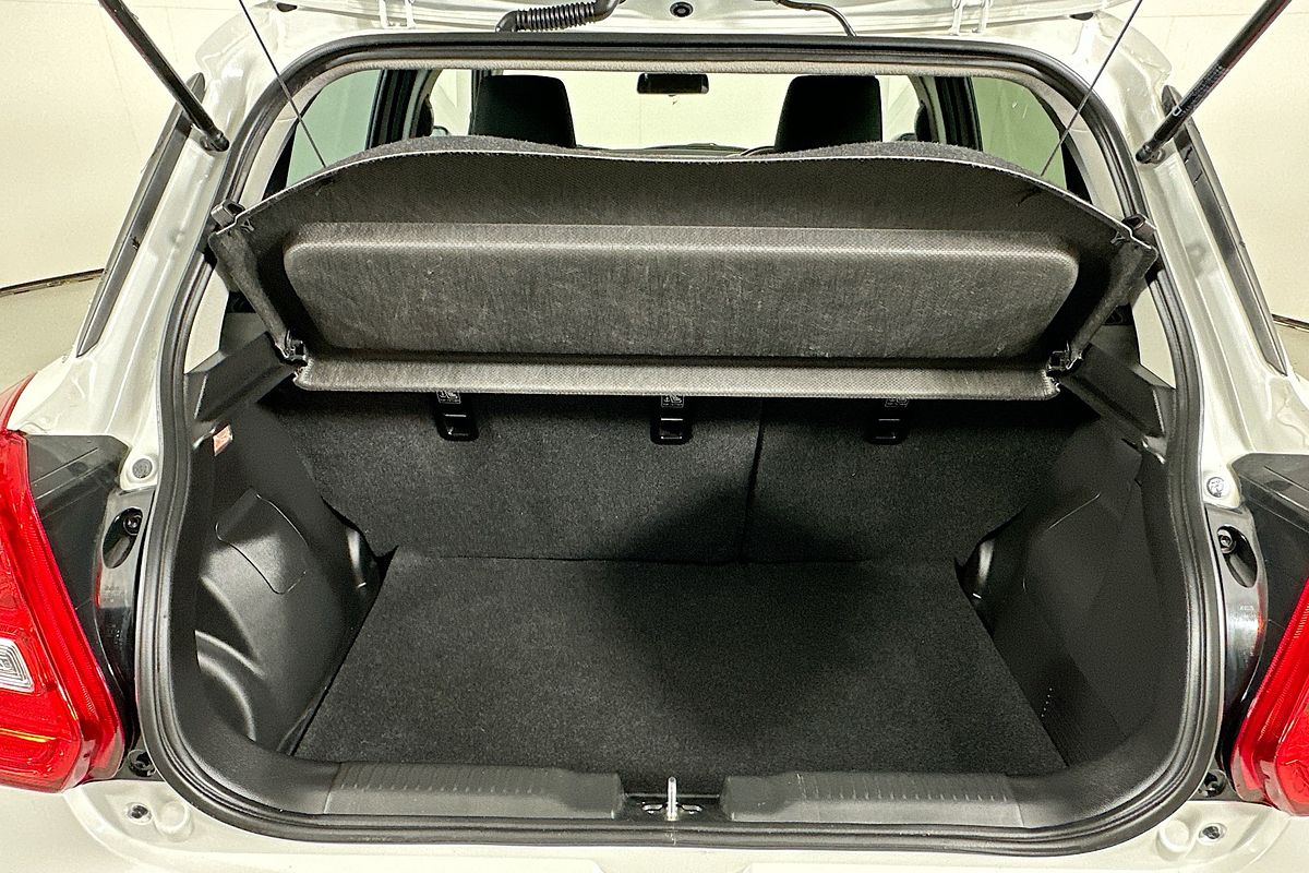 2023 Suzuki SWIFT GL NAVI AZ SERIES II