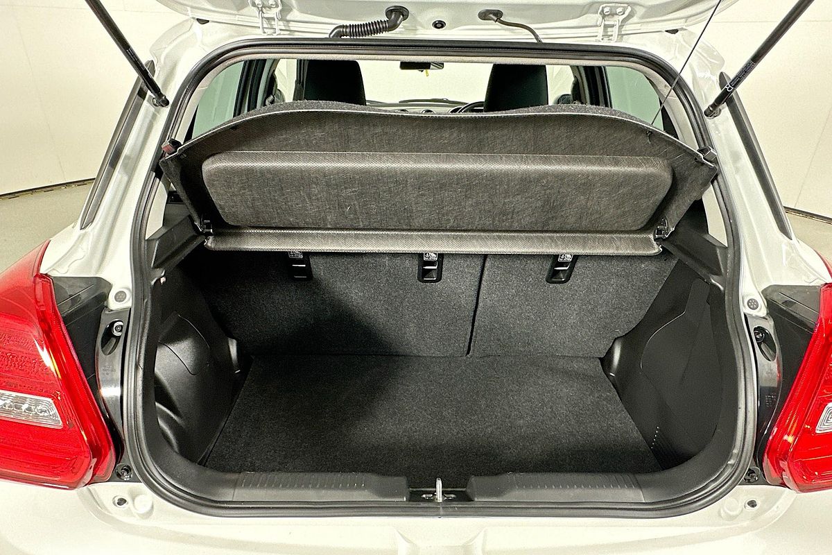 2023 Suzuki SWIFT GL NAVI AZ SERIES II